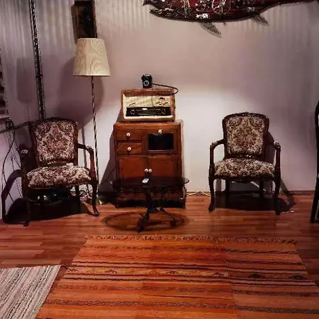 Villa Antalya Kaleici Muestakil Bahceli Ev